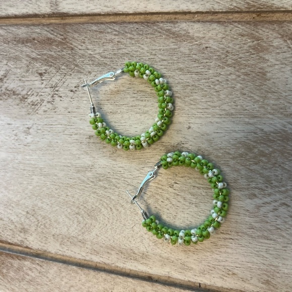 New Summer Hoop Earrings - Green Sea Seads - Picture 6 of 8